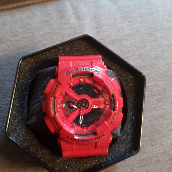 G-Shock Other - G-shock ga-110lpa military grade red